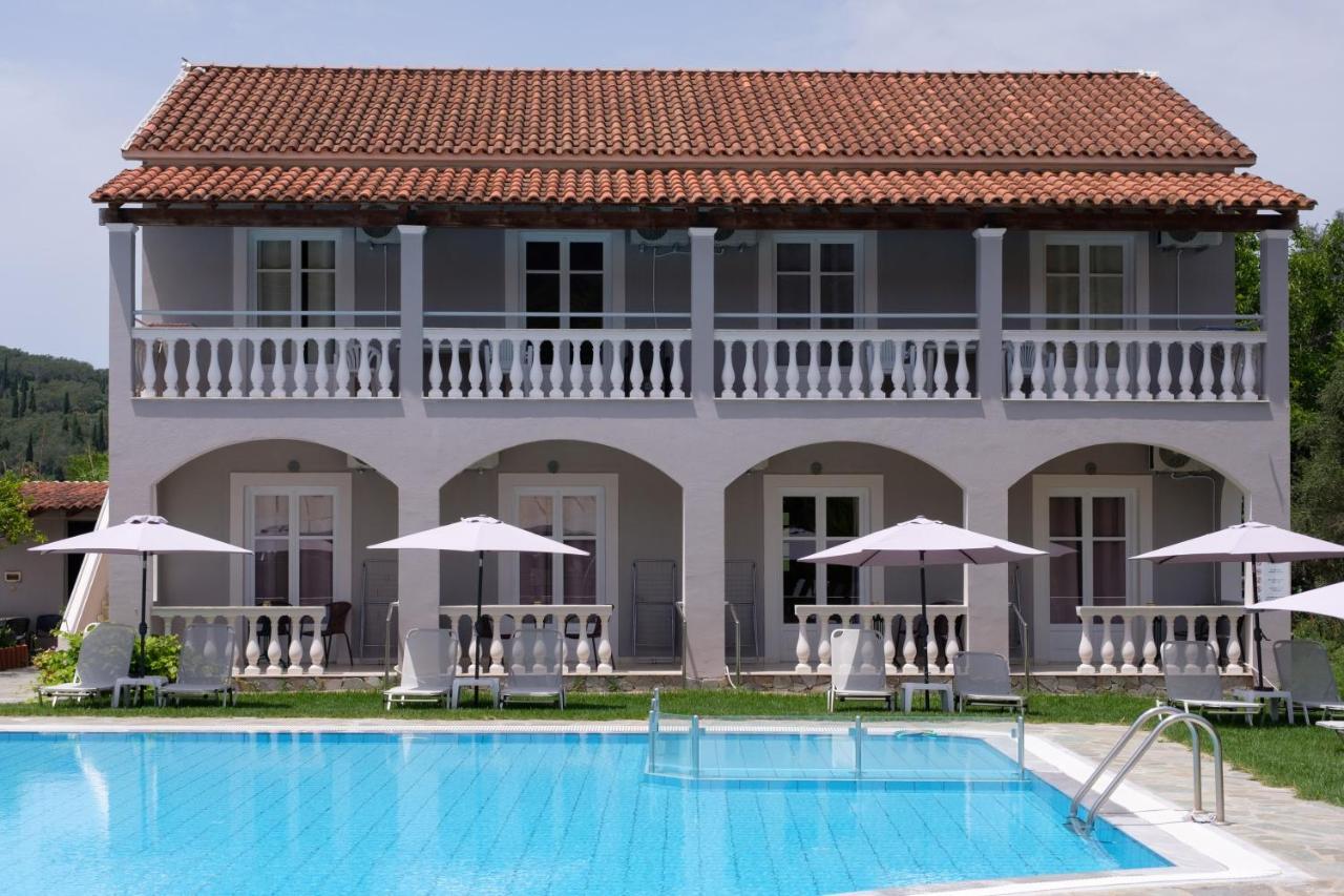Katsaros & Aparthotel 2*